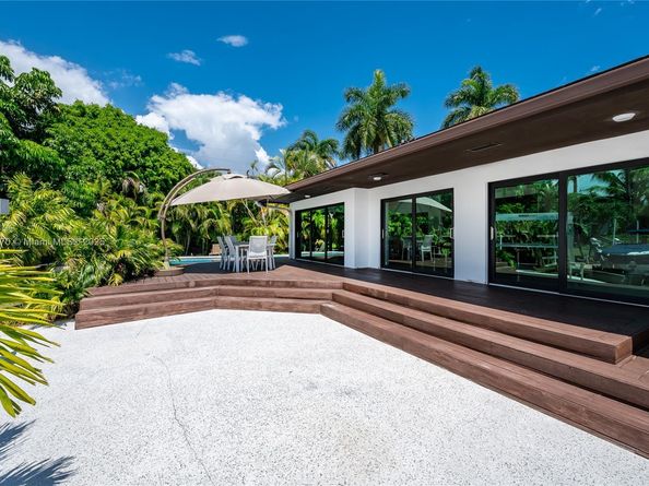 1240 Campamento Ave, Coral Gables FL 33156