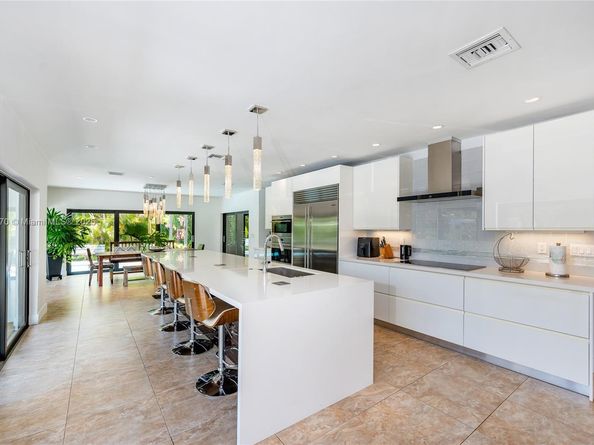 1240 Campamento Ave, Coral Gables FL 33156