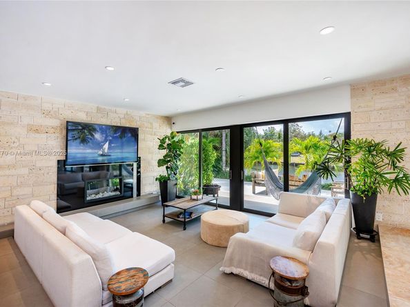 1240 Campamento Ave, Coral Gables FL 33156