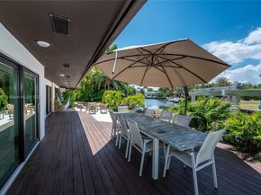 1240 Campamento Ave, Coral Gables FL 33156