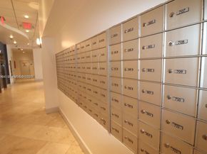 401 69th St 404, Miami Beach FL 33141