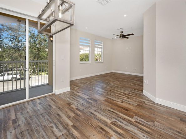 4465 SW 160th Ave 205, Miramar FL 33027