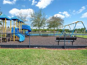 8820 SW 223rd Ter, Cutler Bay FL 33190