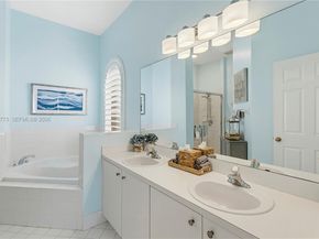 8820 SW 223rd Ter, Cutler Bay FL 33190