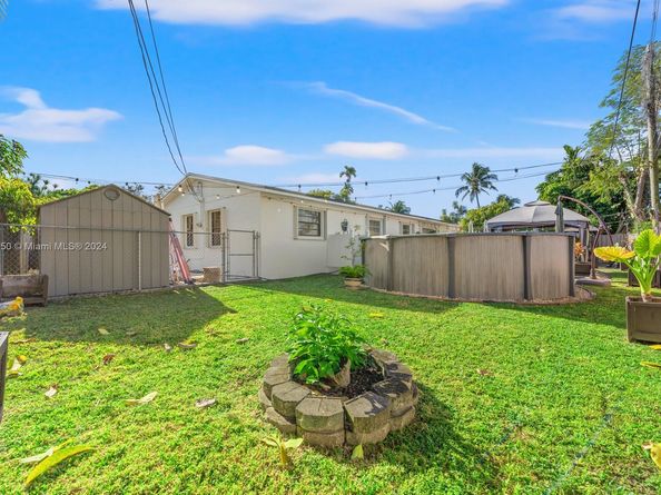 18745 SW 99th Rd, Cutler Bay FL 33157