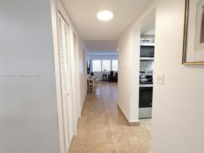 330 SE 2nd St 102E, Hallandale Beach FL 33009