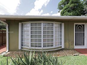 Undisclosed Address #A11924854, Fort Lauderdale FL 33334