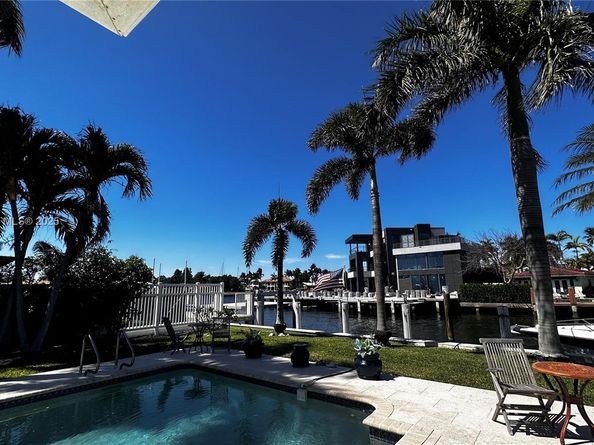 3031 NE 25th St, Fort Lauderdale FL 33305