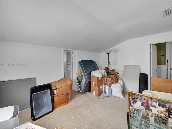 3031 NE 25th St, Fort Lauderdale FL 33305