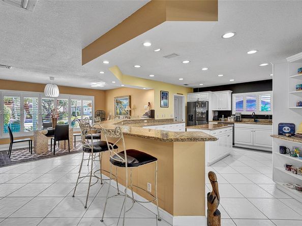 3031 NE 25th St, Fort Lauderdale FL 33305