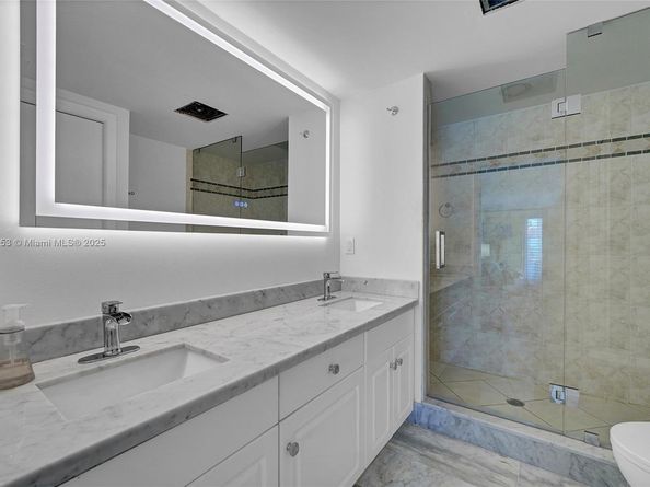 3031 NE 25th St, Fort Lauderdale FL 33305