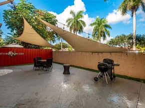 17425 NW 75th Pl 106, Hialeah FL 33015