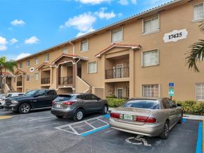 17425 NW 75th Pl 106, Hialeah FL 33015
