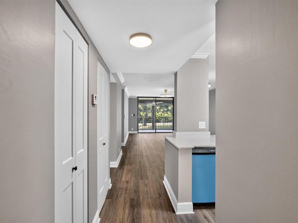 6935 Huntington Lane 207, Delray Beach FL 33446