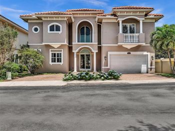 3521 Forest View Cir