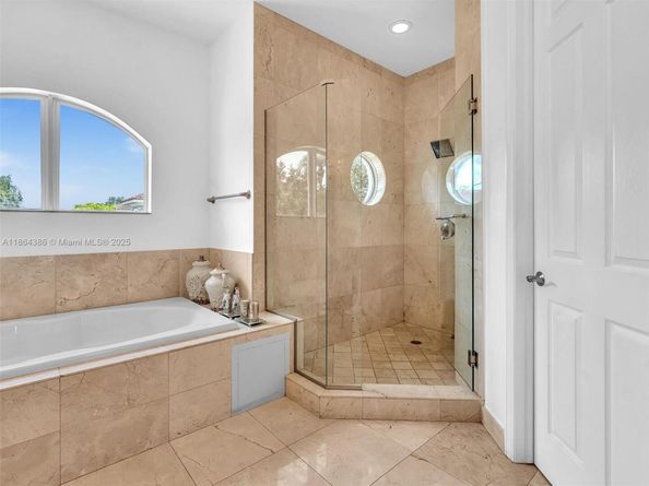 3521 Forest View Cir, Fort Lauderdale FL 33312