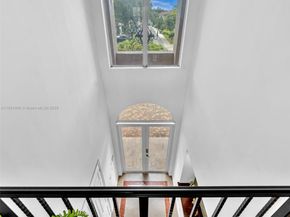 3521 Forest View Cir, Fort Lauderdale FL 33312