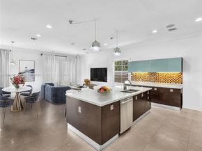 3521 Forest View Cir, Fort Lauderdale FL 33312