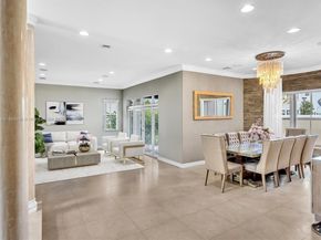 3521 Forest View Cir, Fort Lauderdale FL 33312
