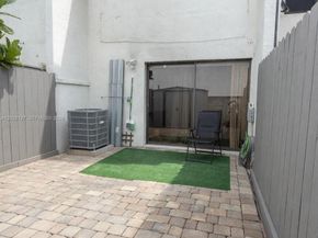 1901 NW S River Dr 5A, Miami FL 33125