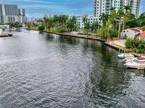 1901 NW S River Dr 5A, Miami FL 33125