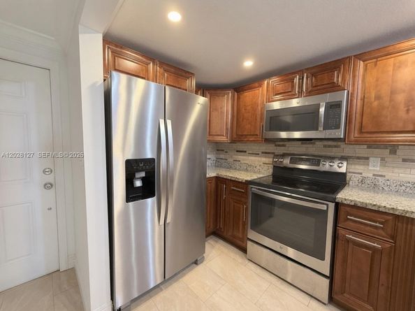 1901 NW S River Dr 5A, Miami FL 33125