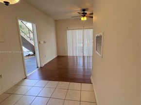1701 NW 96th Ter 1E, Pembroke Pines FL 33024