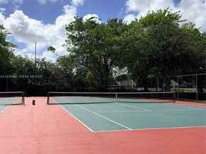 1701 NW 96th Ter 1E, Pembroke Pines FL 33024