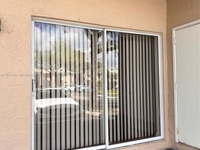 1701 NW 96th Ter 1E, Pembroke Pines FL 33024