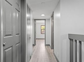 4843 NW 95th Ave, Sunrise FL 33351