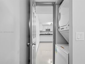 4843 NW 95th Ave, Sunrise FL 33351