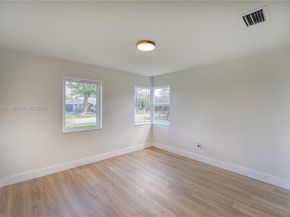 1524 NE 31st Ct, Pompano Beach FL 33064