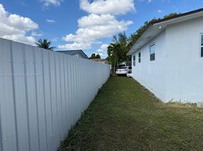 2920 NW 64th St, Miami FL 33147