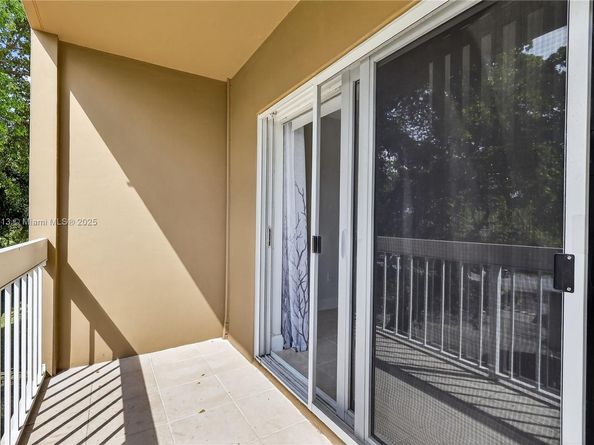 8103 Camino Real 307, Miami FL 33143