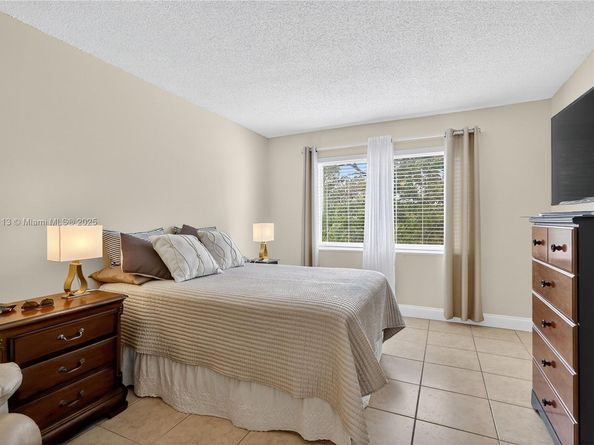 8103 Camino Real 307, Miami FL 33143