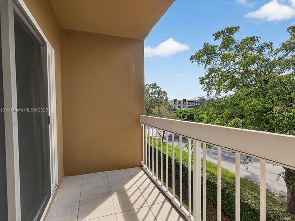 8103 Camino Real 307, Miami FL 33143