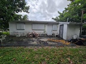 17701 NW 32nd Ct, Miami Gardens FL 33056