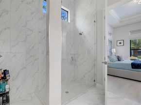 8022 Deer Lake Ct, Parkland FL 33067