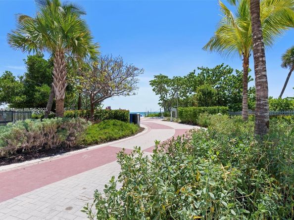 2655 Collins Ave 1906, Miami Beach FL 33140