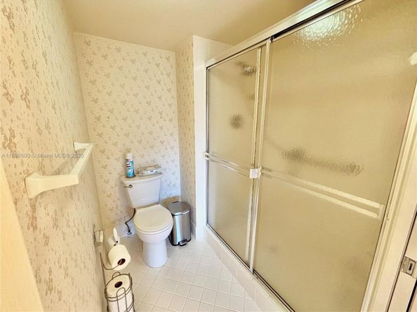 13105 SW 16th Ct 407L, Pembroke Pines FL 33027