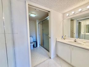 13105 SW 16th Ct 407L, Pembroke Pines FL 33027
