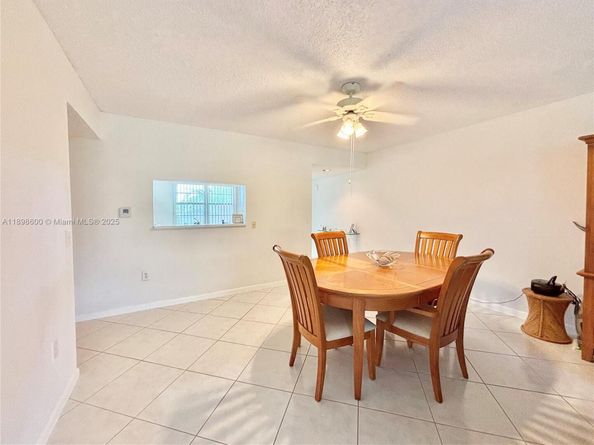 13105 SW 16th Ct 407L, Pembroke Pines FL 33027