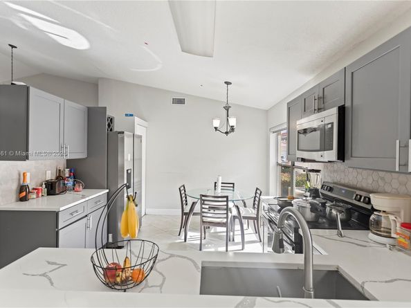 18255 NW 21st St, Pembroke Pines FL 33029