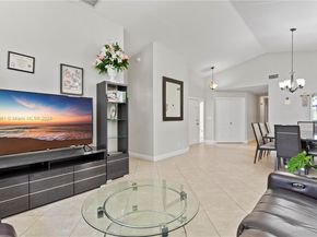 18255 NW 21st St, Pembroke Pines FL 33029