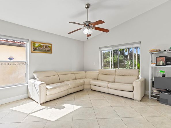 18255 NW 21st St, Pembroke Pines FL 33029