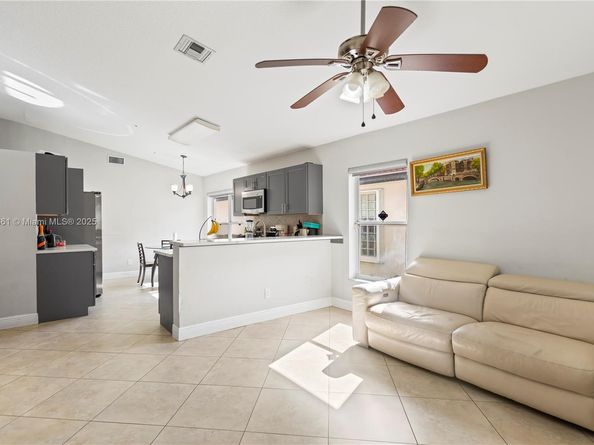 18255 NW 21st St, Pembroke Pines FL 33029
