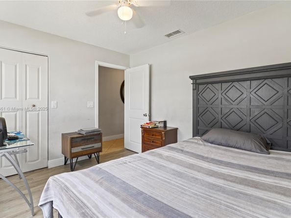 18255 NW 21st St, Pembroke Pines FL 33029