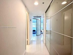 100 Lincoln Rd 526, Miami Beach FL 33139