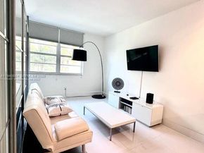 100 Lincoln Rd 526, Miami Beach FL 33139