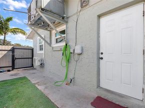 3410 N 72nd Ter, Hollywood FL 33024